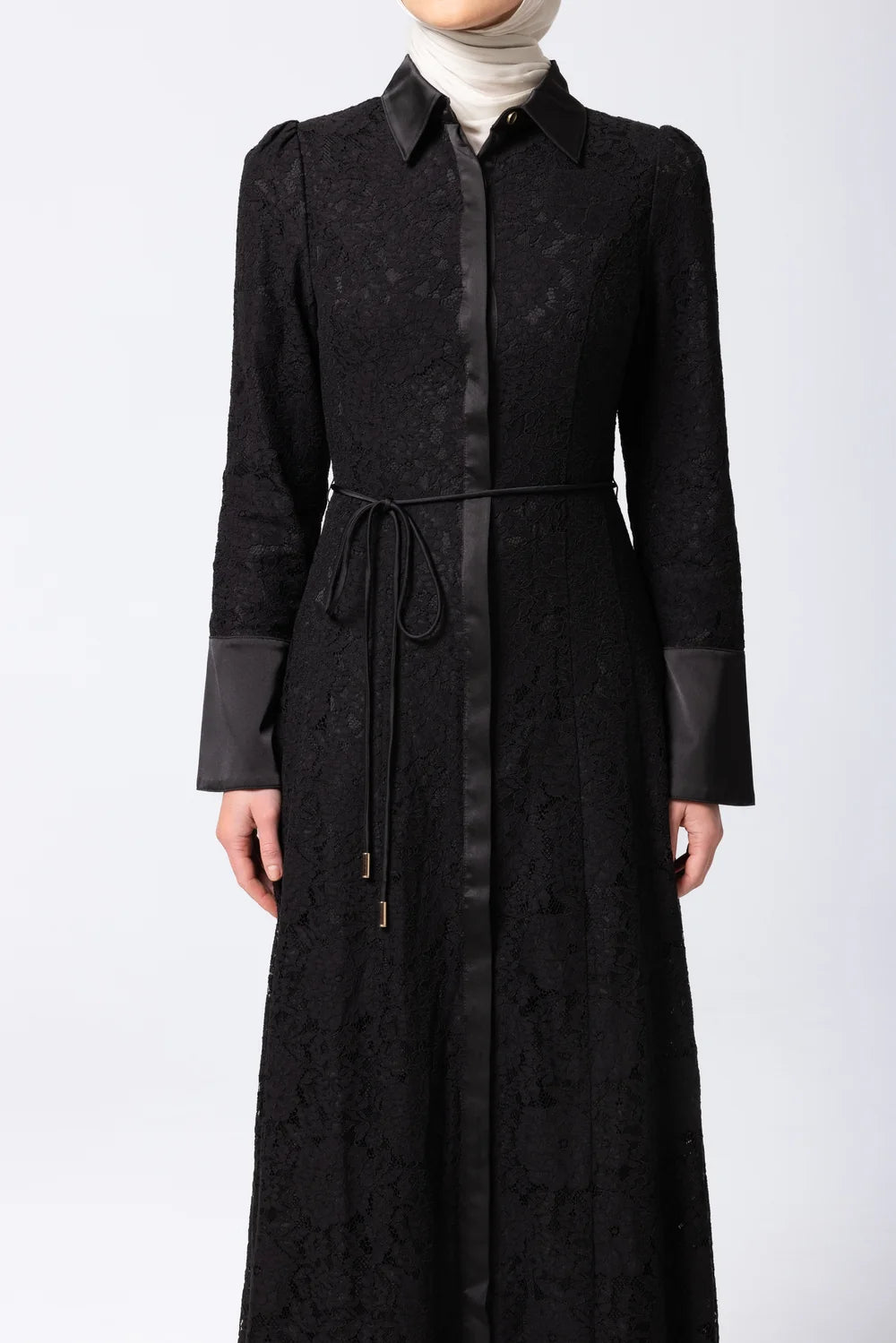 Robe lilas en dentelle